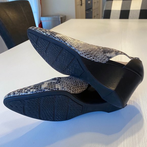 Cole Haan Women’s Grand OS Snakeskin Print‎ Wedges Size 9 B - Picture 7 of 12